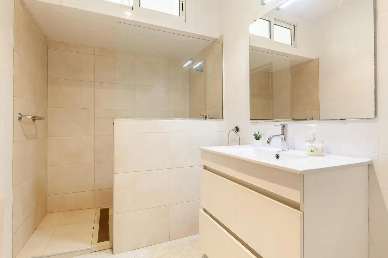 Bruc Apartment Beach Canet De Mar Spanje